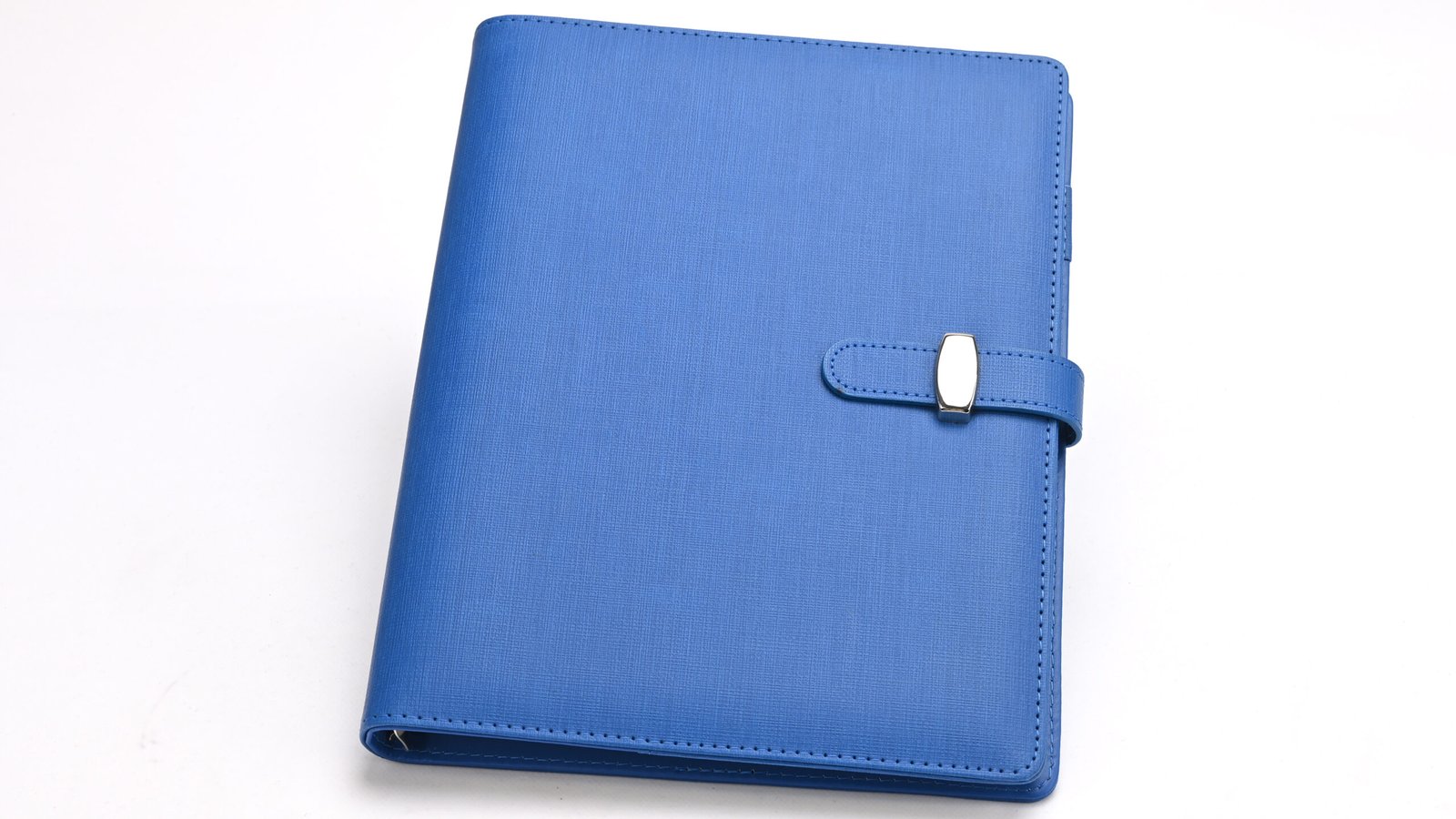 Strap Closure with Metal Accent